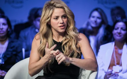 Fiscalía española acusa a Shakira de defraudar 6 millones de euros a Hacienda