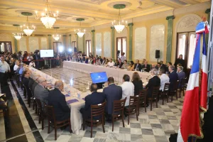 Partidos políticos firman Pacto Nacional 