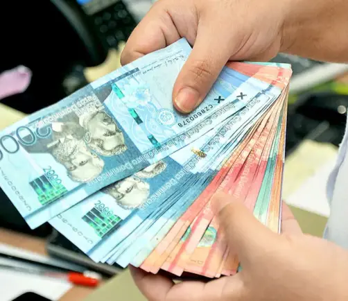 El peso dominicano mostró ligera apreciación frente al dólar en noviembre