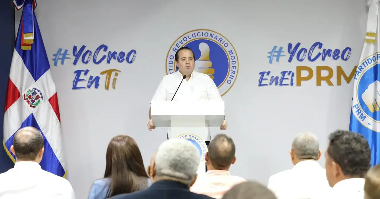 “Este partido es de todos los dominicanas, este partido creció con un dominicano que vino de las bases y para mí uno de los mejores líderes que ha tenido nuestro país, gestó desde la humildad su forma de ser, nuestro líder José Francisco Peña Gómez”, dijo. Los nuevos integrantes del PRM, expresaron que están dispuestos a trabajar sin descanso en favor de la gestión del cambio y sobretodo por la transformación que su provincia necesita. Paliza también anunció una serie de juramentaciones que tendrá el PRM en los próximos días. Las palabras de bienvenida estuvieron a cargo del diputado Nidio Encarnaciòn, quien ponderó las cualidades políticas que tienen Luis Freddy de los Santos y Ruddy Romero y resaltó la formidable gestión que encabeza el presidente Luis Abinader. En ese mismo orden, la diputada por la provincia San Juan de la Maguana, Fabiana Tapia expresó: “Con Milciades y Ruddy garantizamos que la provincia San Juan la entregaremos ganada en febrero y mayo”, dijo Tapia.