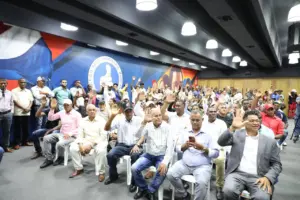 Paliza responde a Leonel desde San Juan de la Maguana