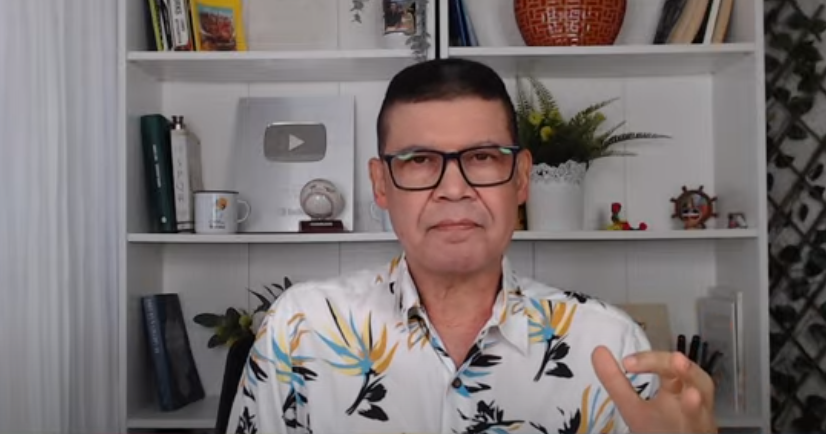 Nieves le recomienda a Dio Astacio cancelar todas las botellas del ayuntamiento.