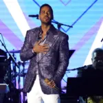 Romeo Santos culpa a productores por concierto que inició a las 4:00 am
