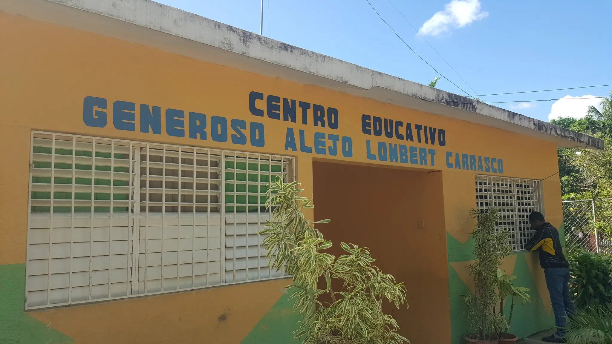 Escuela Generoso Alejo Lombert Carrasco