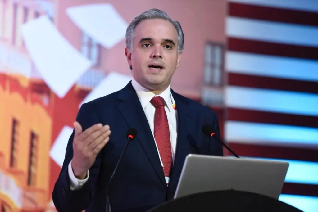 "Voluntario": así se implementará plan que reducirá horas laborales