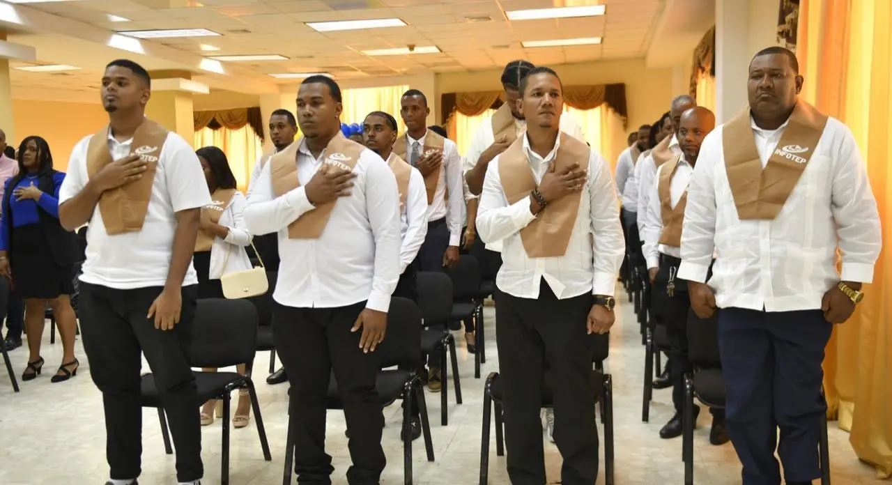 Infotep certifica 50 participantes como instaladores de paneles