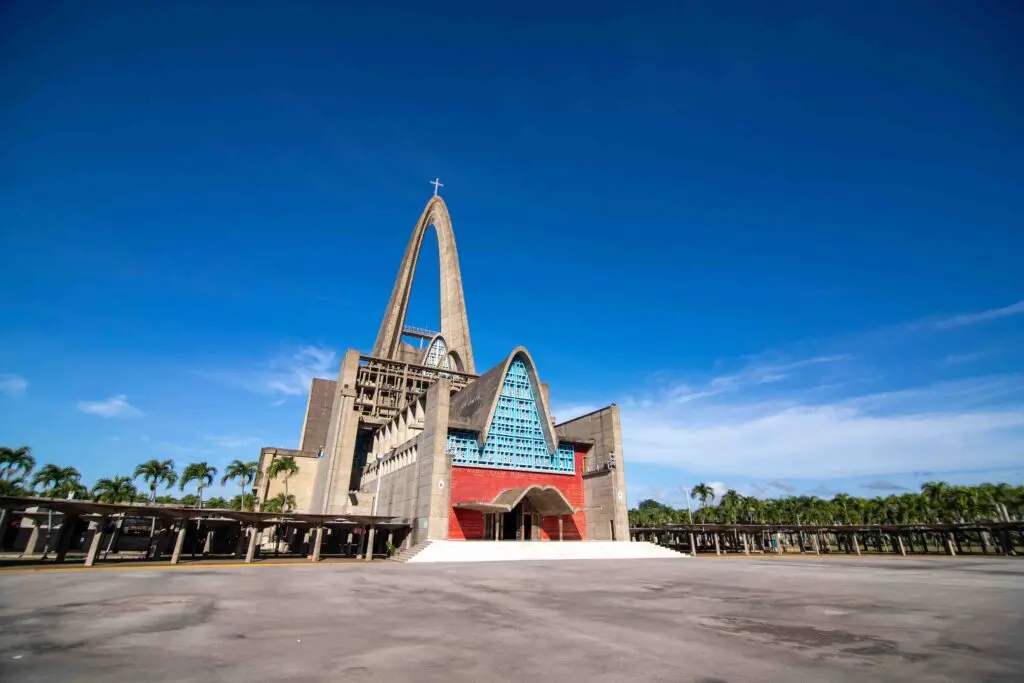 La historia detrás de la Basilica de Higuey