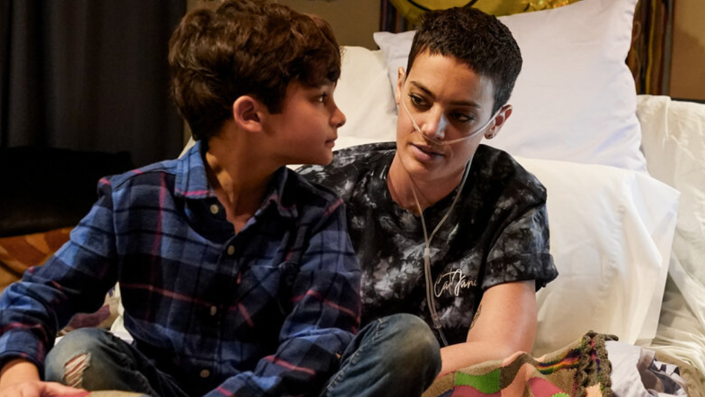 Muere Cat Janice, la artista con cáncer que escribió canción viral para dejarle ganancias a su hijo