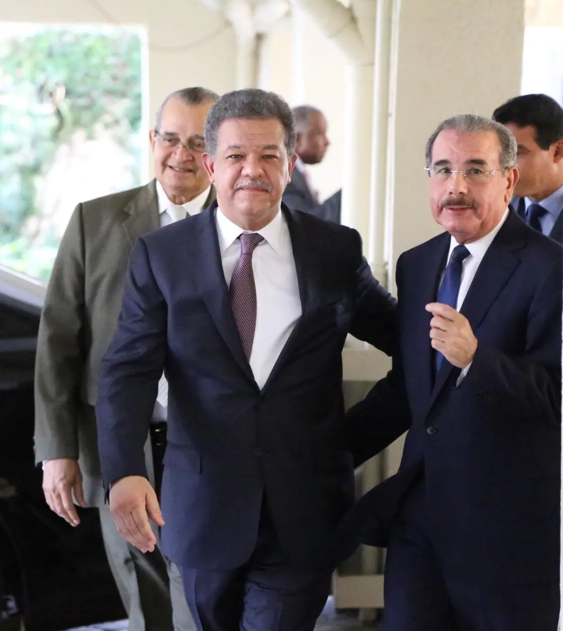La Alianza Opositora Rescate RD, conformada por los partidos PLD, FP y PRD, está a punto de llevar a cabo uno de los encuentros más esperados de los últimos años: la reunión pública de los expresidentes Leonel Fernández y Danilo Medina