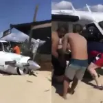 Una avioneta realiza un aterrizaje forzoso en una playa de México