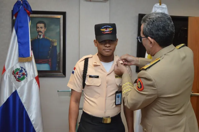 Ascienden a CESMET que devolvió RD$517 mil olvidados en el Metro