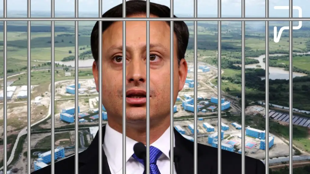 Jean Alain, "guapeando", dice que entregó parte del recinto Las Parras, afirma que no fue culminado por mantenerlo preso.