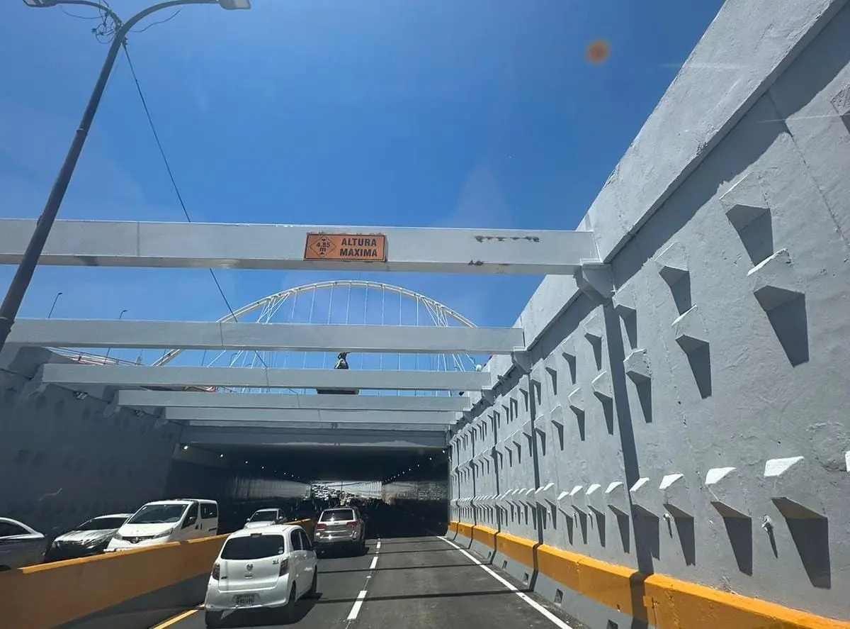 paso a desnivel de la 27 de Febrero