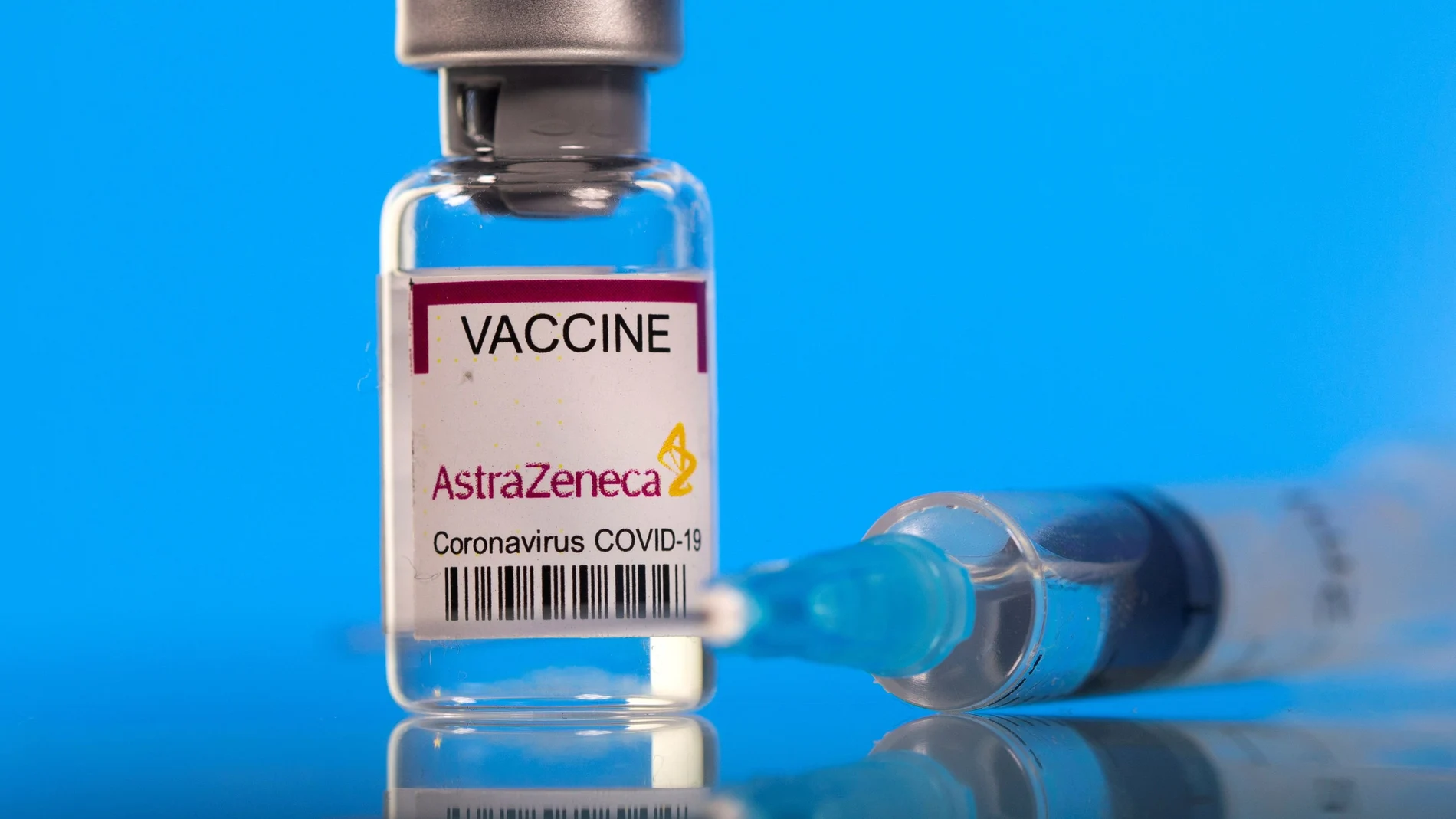 Vacuna contra covid “AstraZeneca” posible causante de trombosis.
