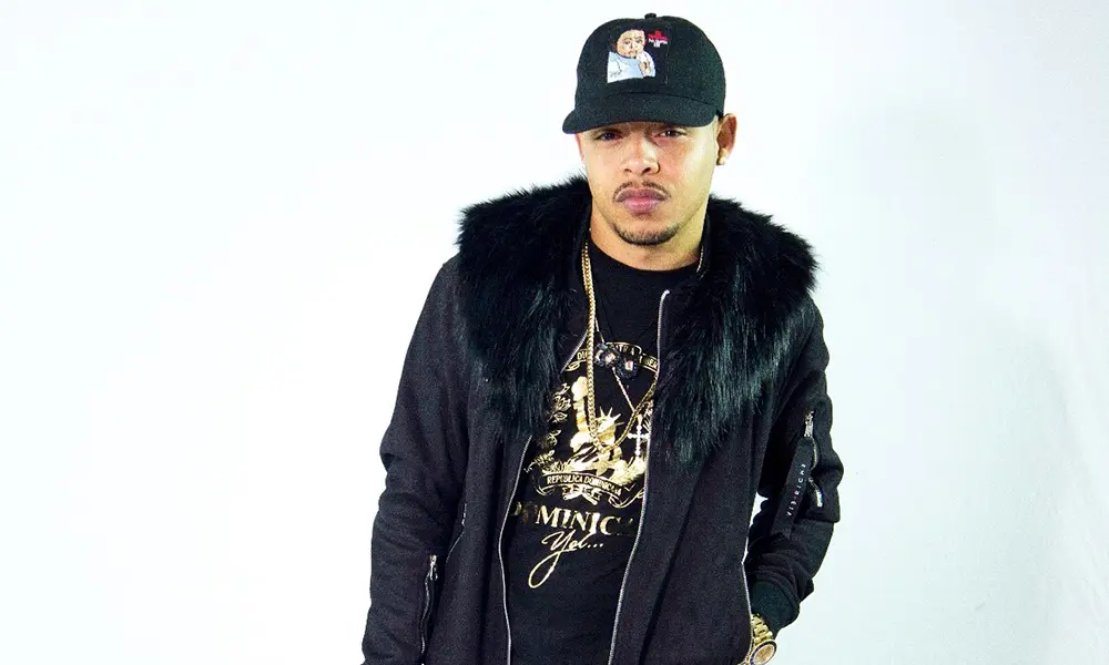 Panorama actual: Fuentes informan sobre el asesinato de Luis Alfredo Pacheco, hijo del presidente de la Cámara de Diputados, Alfredo Pacheco Ozoria, en un confuso incidente ocurrido en Houston, Texas. Informaciones preliminares sostienen que Luis Alfredo, de 34 años, estaba a bordo de un vehículo Escalade de color negro, junto a otras tres personas. Uno de los acompañantes se encuentra gravemente herido. Se espera una rueda de prensa a las 9:50 de la mañana en el despacho del legislador.