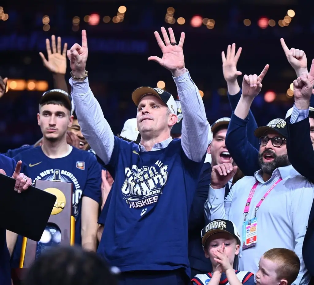 NCAA BASKETBALL CONNECTICUT CHAMPS 2024