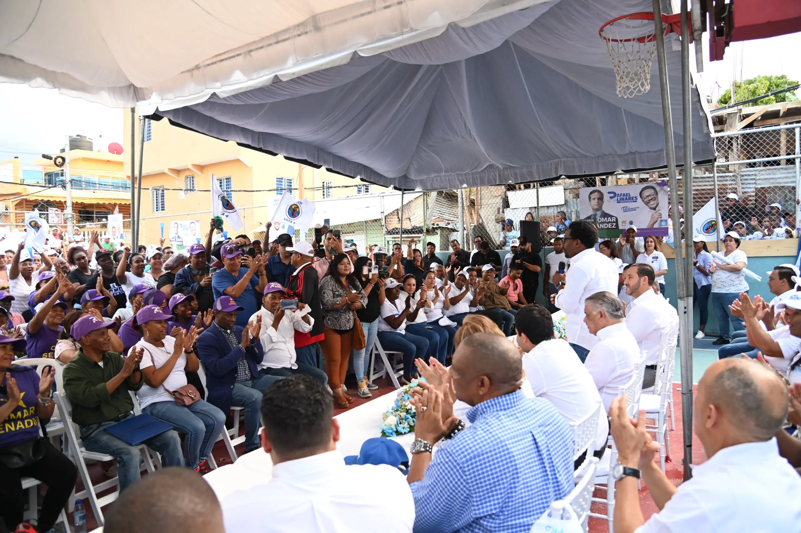 Rafael Linares ofrece apoyo a Omar Fernández