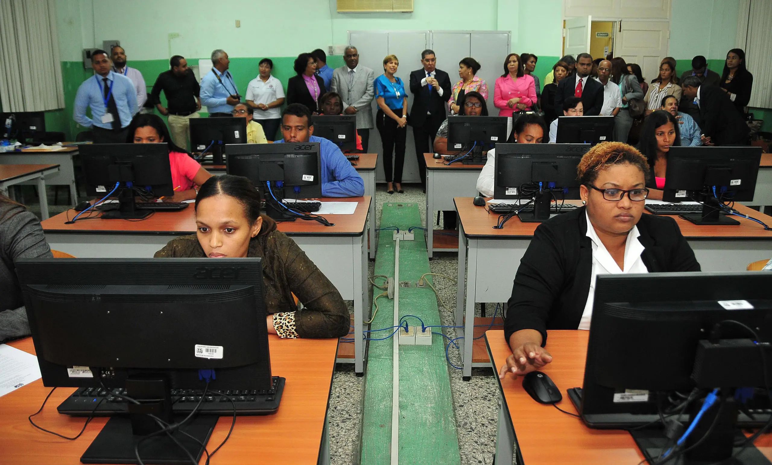 ¿Por qué Educación llama a concurso cuando conta con maestros en banco de elegibles?