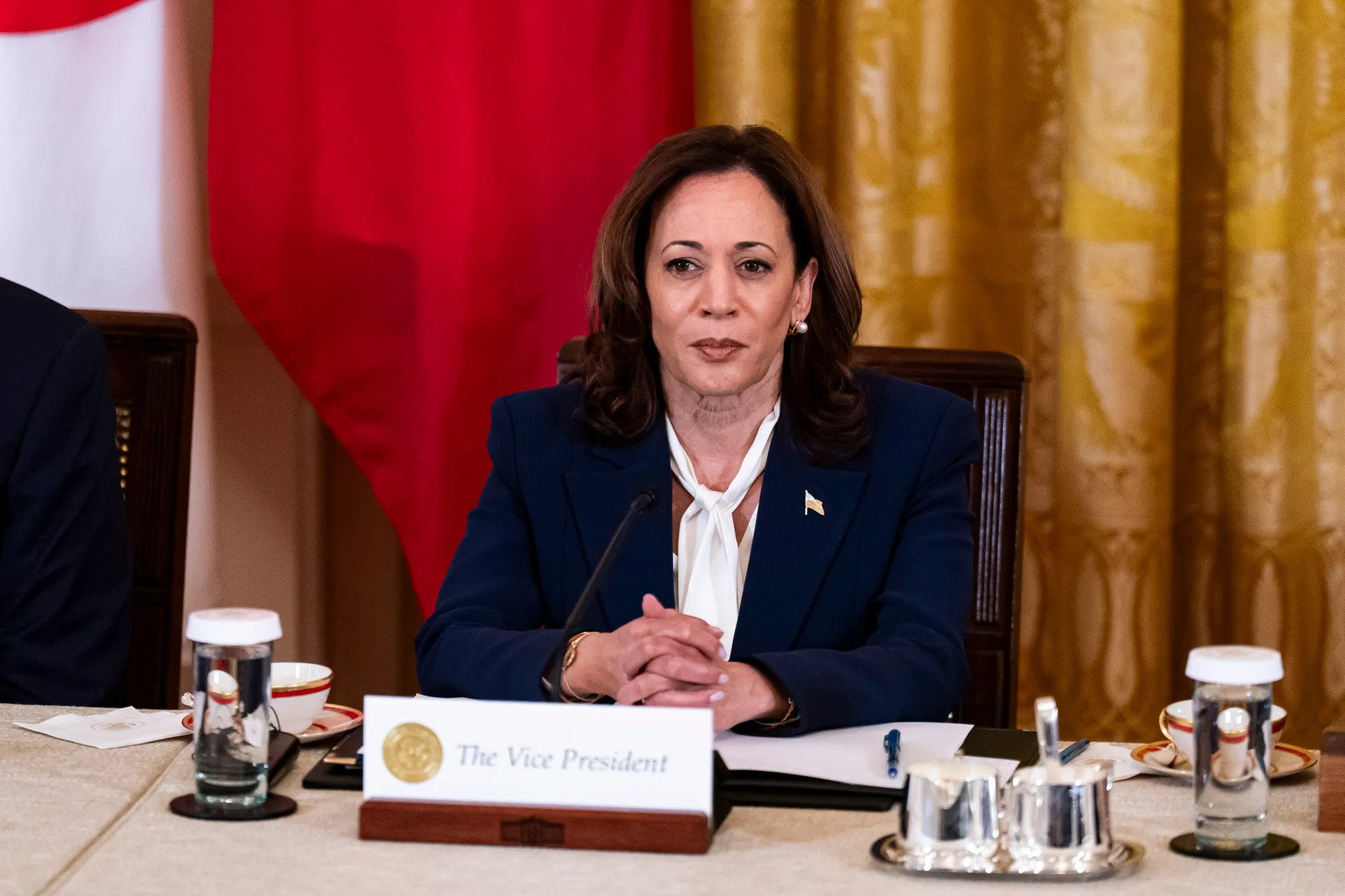 Kamala Harris culpa a Trump por ley de aborto en Arizona de hace dos siglos