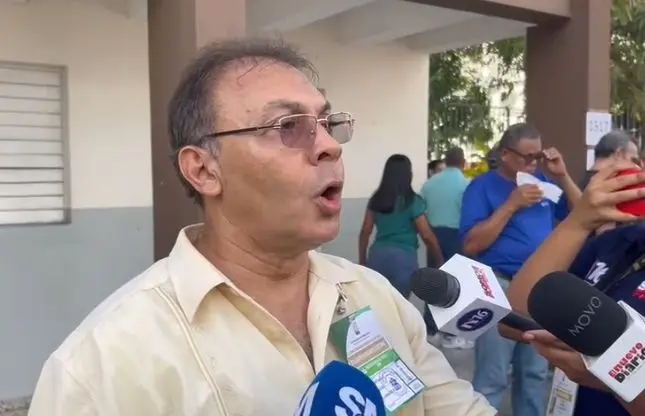 El encargado del colegio electoral San juan Bautista, Antonio Salomón, denunció una violación al derecho a alimentarse que tienen los integrantes del colegio