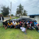 Migración detiene 25 haitianos indocumentados en un hotel de Villa Francisca