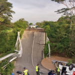 Un muerto y tres heridos por el Un muerto y tres heridos por el colapso de un puente en Venezuela