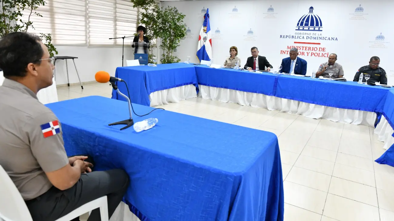 Interior y Policía evaluó a 32 oficiales para conformar unidades mixtas de la reforma