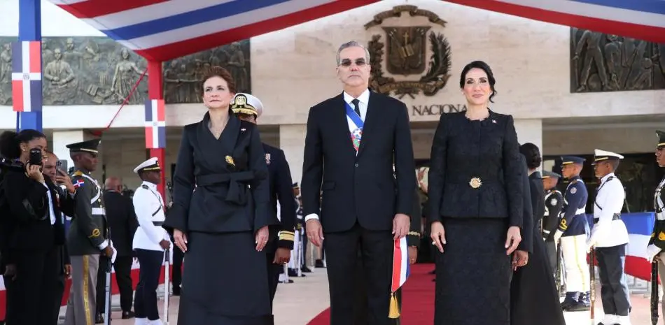 Abinader asegura que juramentación en el Teatro Nacional romperán record de asistencia