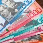 Dinero dominicano.