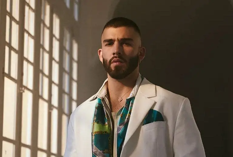 Manuel Turizo regresa al merengue en su nuevo tema "Enhorabuena"