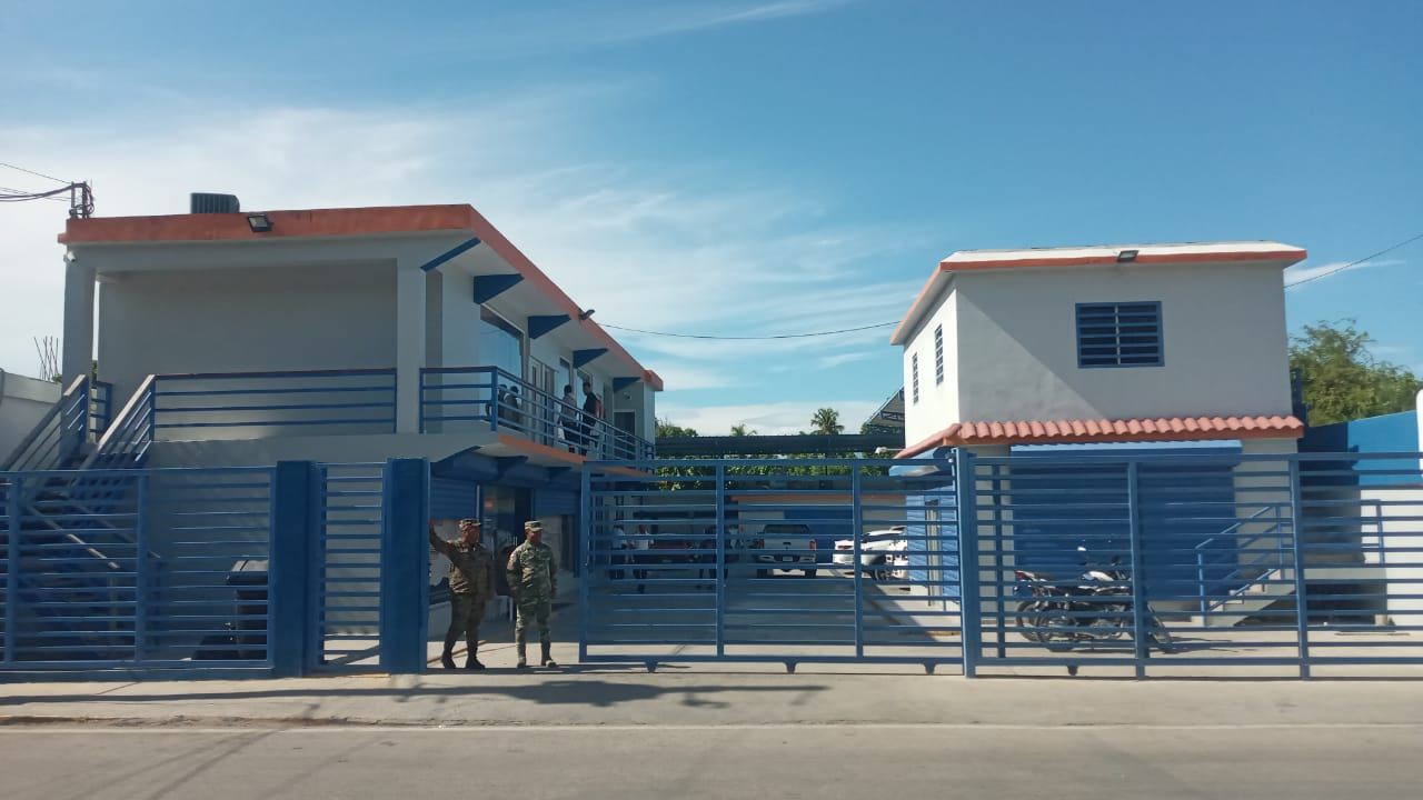 Militarizan oficinas de Edesur en Neiba ante reclamos por apagones