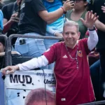 Fiscalía de Venezuela citará a González Urrutia por una investigación penal en su contra