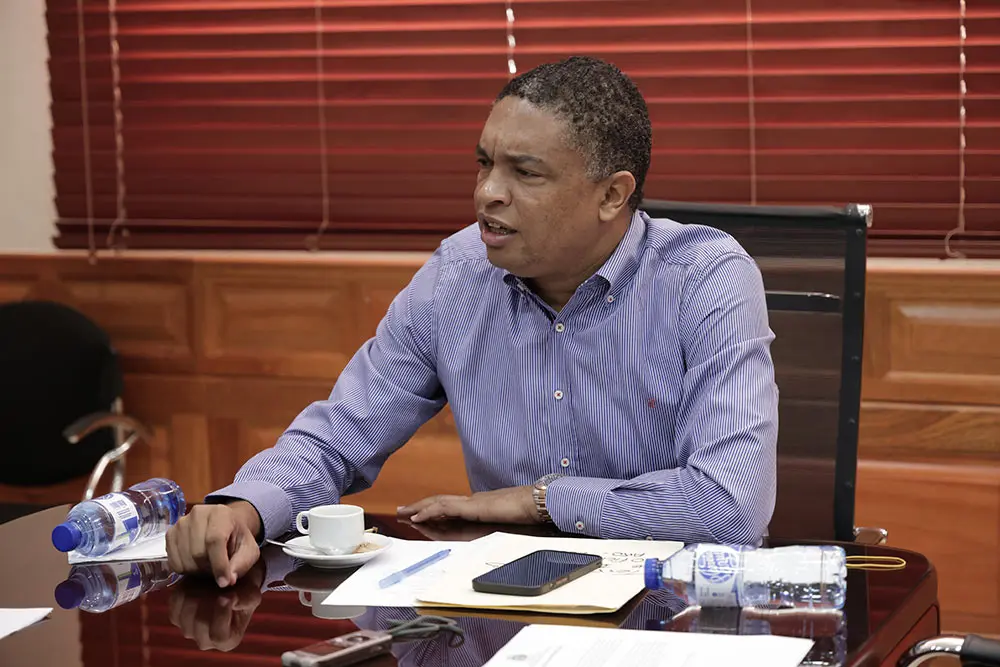 Gobierno intenta estafar a la población con factura energética, dice Yvan Lorenzo