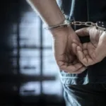 Detienen a hombre en Santiago cuyo padre exigió su muerte
