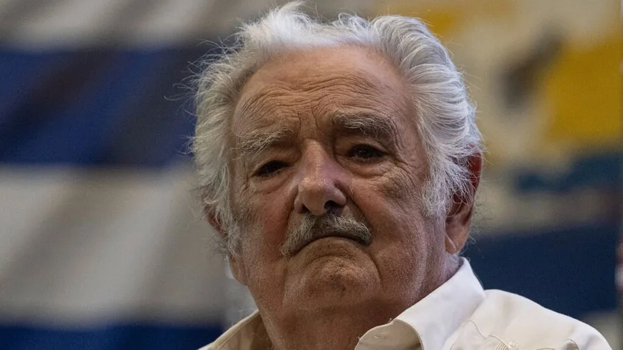 El presidente Luis Abinader y el liderazgo político del país lamentó el fallecimiento del expresidente uruguayo José «Pepe» Mujica, a consecuencia de un cáncer de esófago a los 89 años.