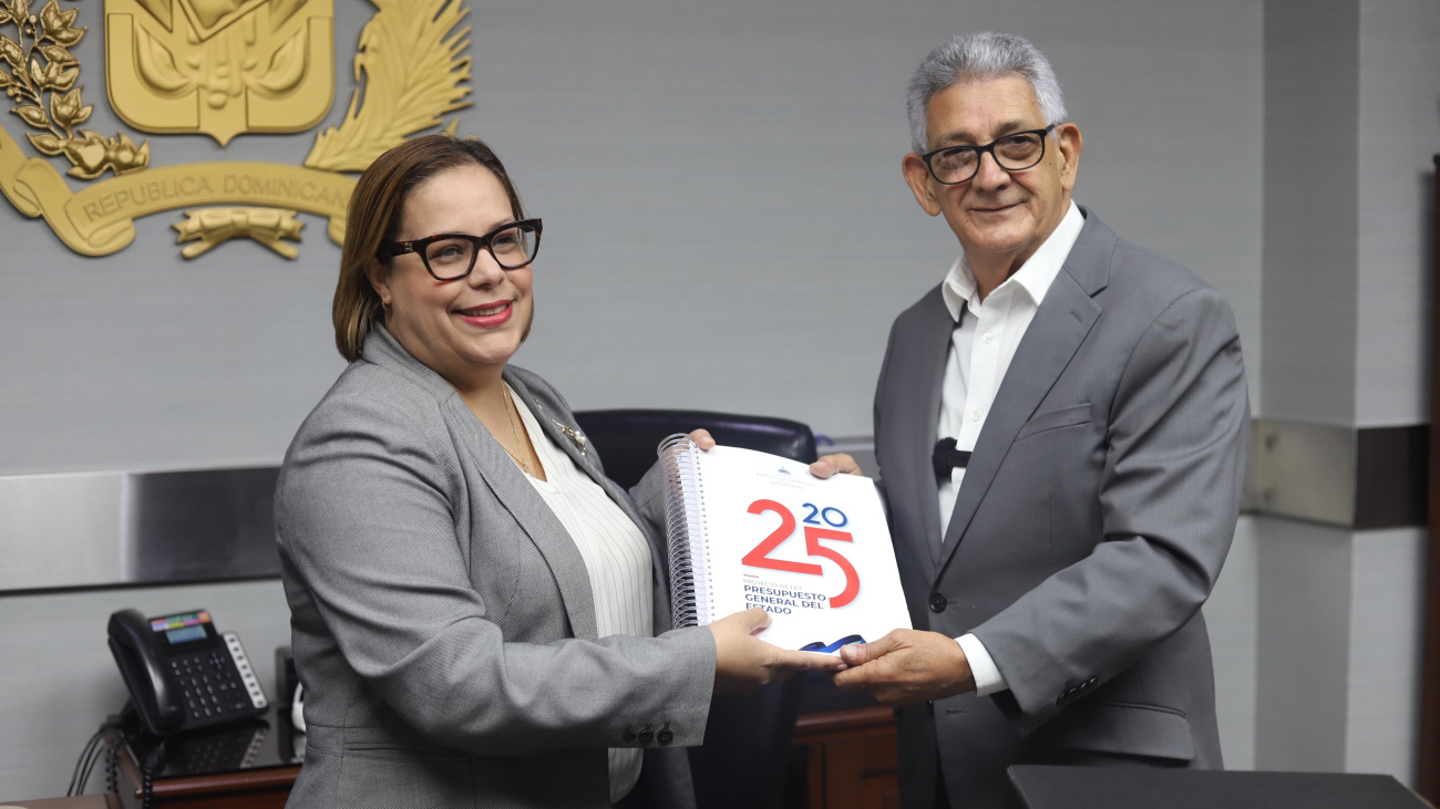 Somete al Congreso Presupuesto General e 2025, contempla gastos por RD$ 1,484,234.6 millones