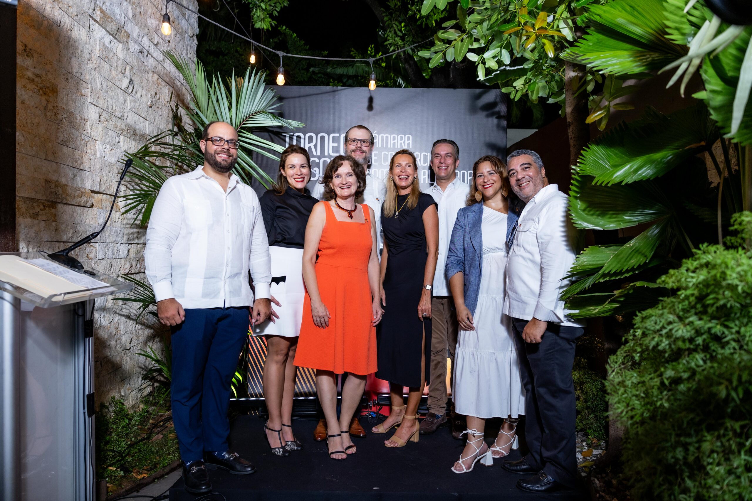 Torneo de Golf de la Cámara de Comercio Domínico-Alemana concita atención entre atletas.