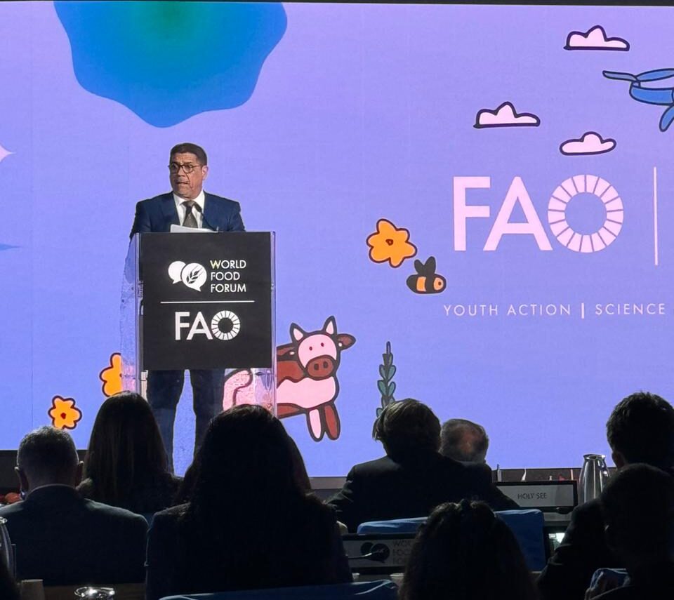 “El mundo debe gastar menos en Armas y más en Alimentación”, dice Limber Cruz en la FAO