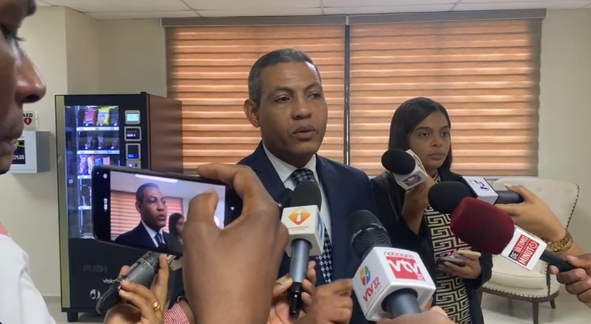 Daniel Candelario, aspirantes a la JCE: "esto ayuda al fortalecimiento institucional"