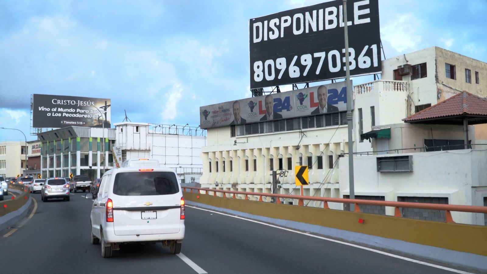 Vallas en la Capital