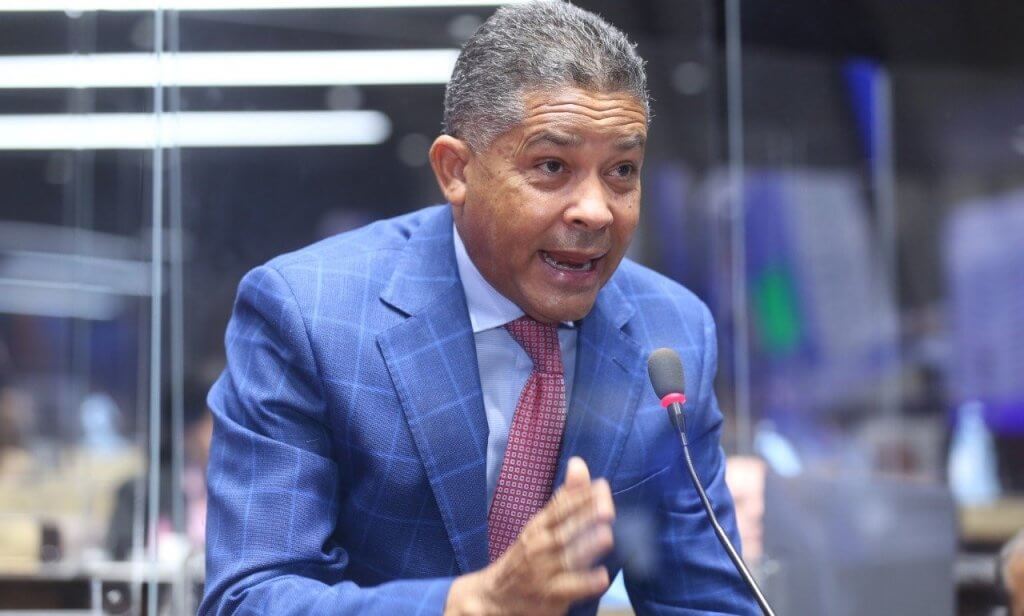 Diputado Eugenio Cedeño.