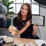 Universidad lanza carrera para formar 'influencers' profesionales