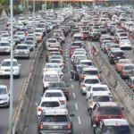 Gobierno trabaja proyecto de estacionamientos para reducir caos vehicular en la capital