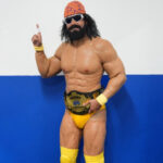 Romeo Santos logra pasar desapercibido en una fiesta de Halloween