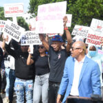 Dueños de negocios nocturnos protestan exigiendo extensión del horario para venta de bebidas alcohólicas