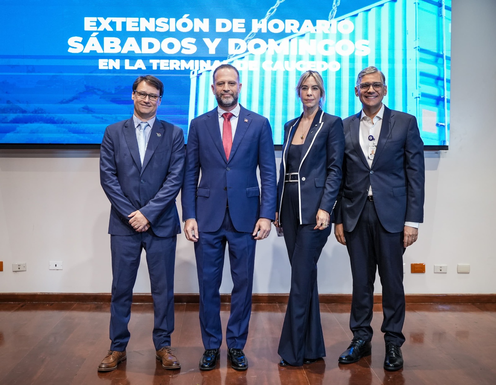 Aduanas y DP World Dominicana ampliarán horario en el despacho de mercancías durante fines de semana