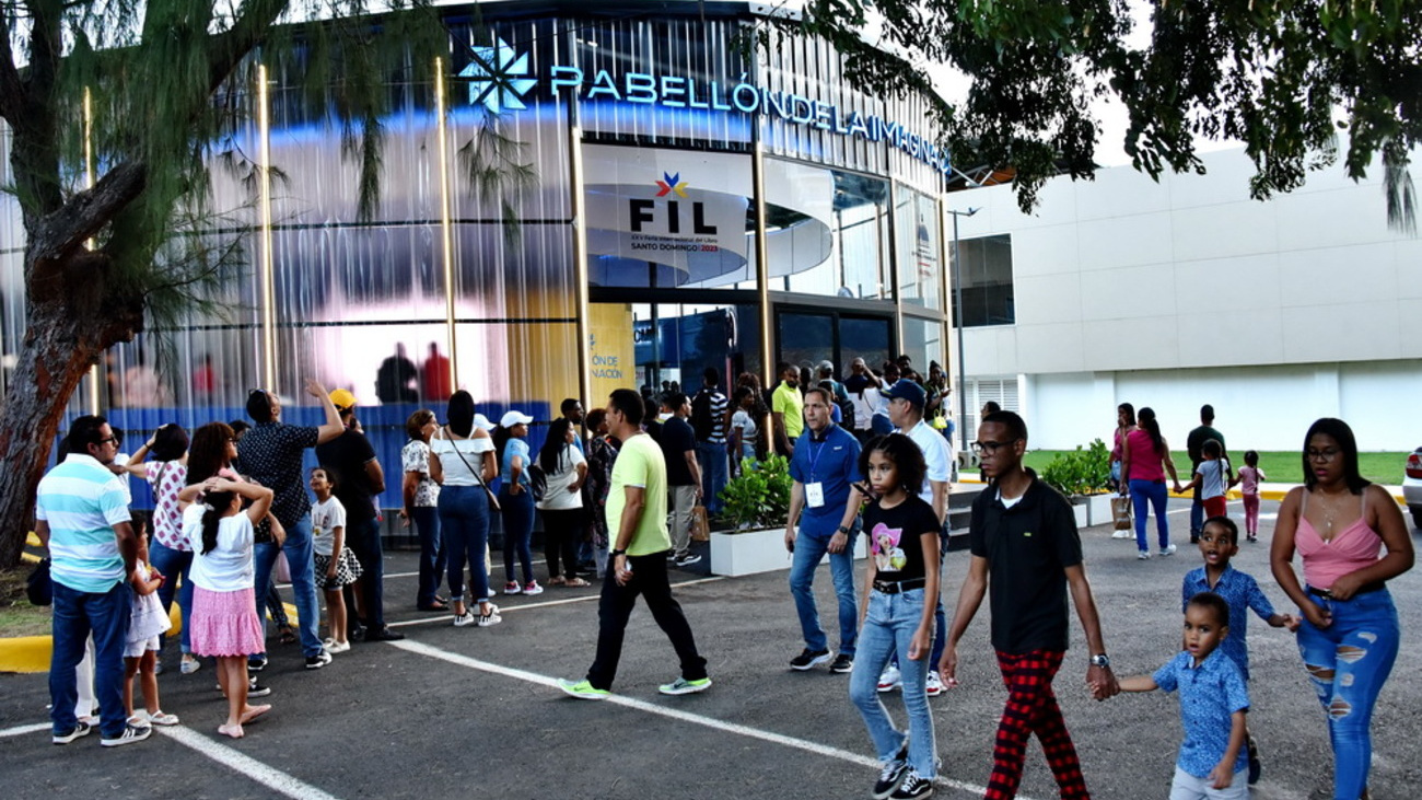 La Feria del Libro 2024 arranca este viernes en la Plaza de la Cultura