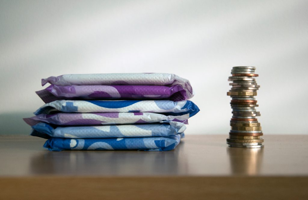 Pobreza y menstruación: muchas niñas y mujeres no pueden acceder a los productos menstruales