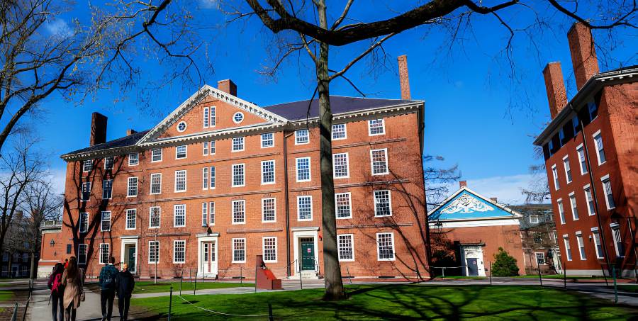 El veto de Estados Unidos a alumnos extranjeros en la Universidad de Harvard plantea una oportunidad para Asia, cuyo continente, sobre todo de India y china proceden la mayoría de estudiantes extranjeros de los campus estadounidenses.