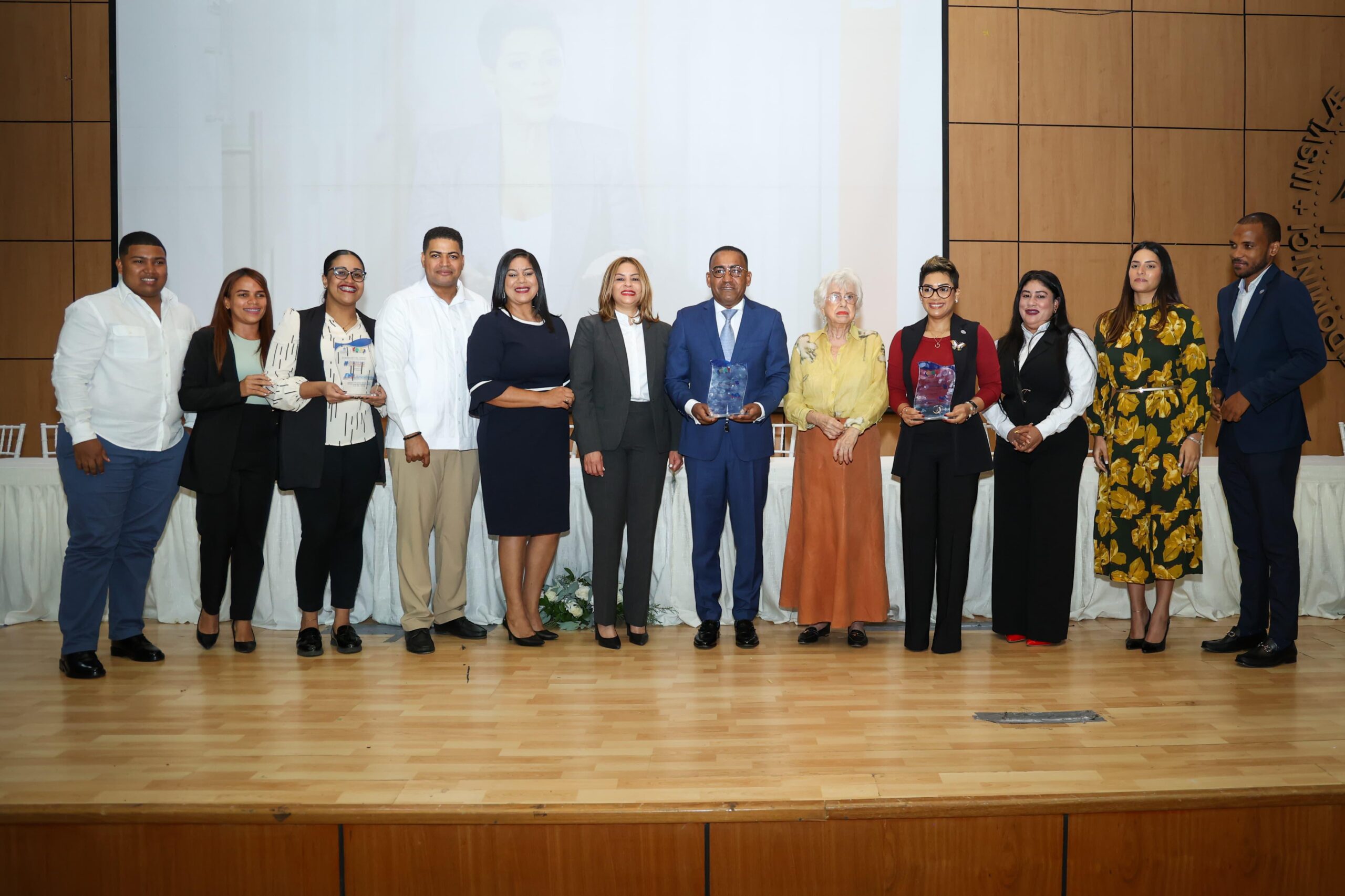 Departamento Aeroportuario gana tres categorías en concurso de la Campaña Dominicana Sin Corrupción